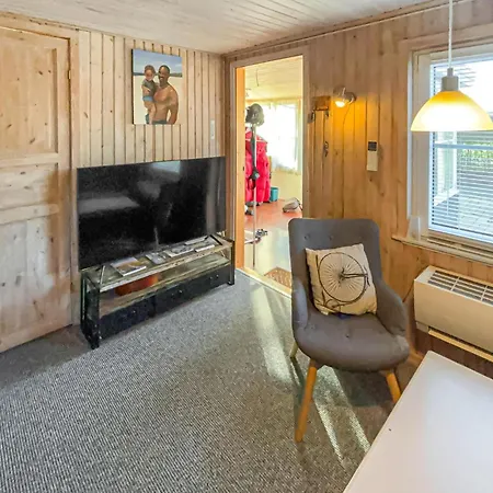 2 Bedroom Gorgeous In V Hébergement de vacances *